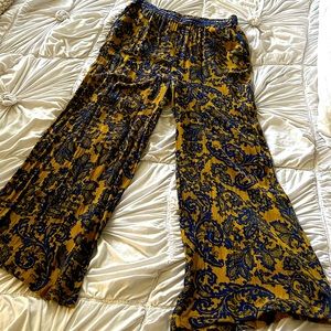 Hei Hei Anthropologie soft elastic waist pull-on pants mustard/blue paisley, M